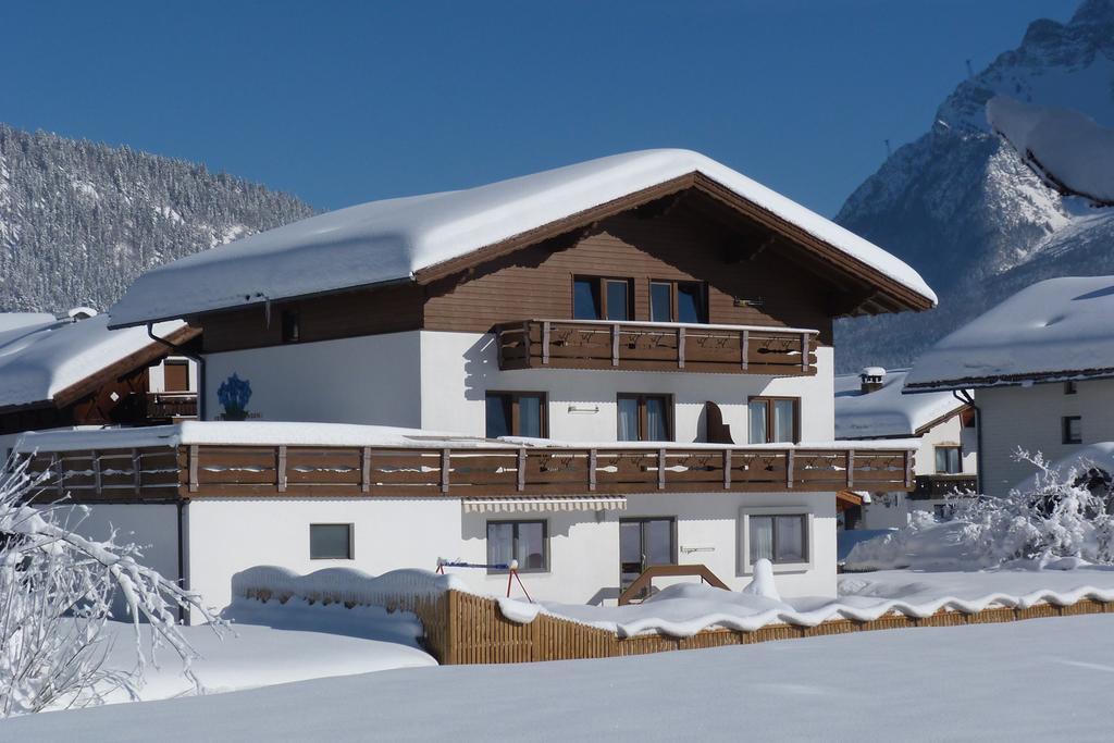 Haus Enzian Διαμέρισμα Lermoos Εξωτερικό φωτογραφία